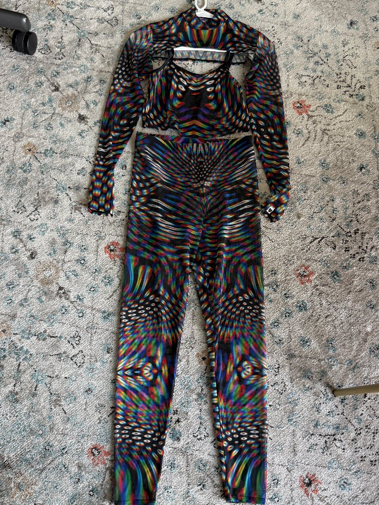 Badinka Pulsar Mesh 3 Pieces Tank Top, Shrug And Leggings (S) — image 6 of 8